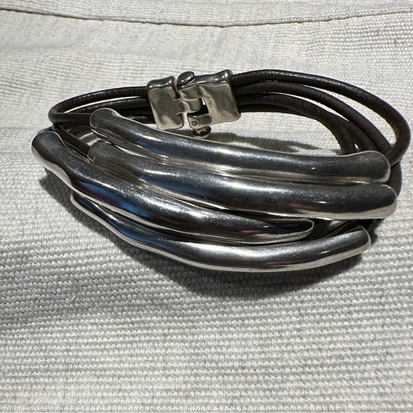 Brown leather and silver bracelet - Picture 1 of 5